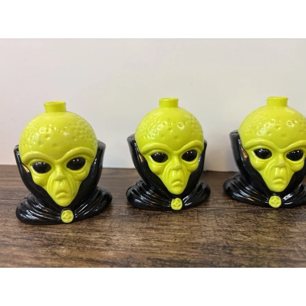 Lot Of 6 Alien Blow Mold String Light Covers Replacement Aliens Space